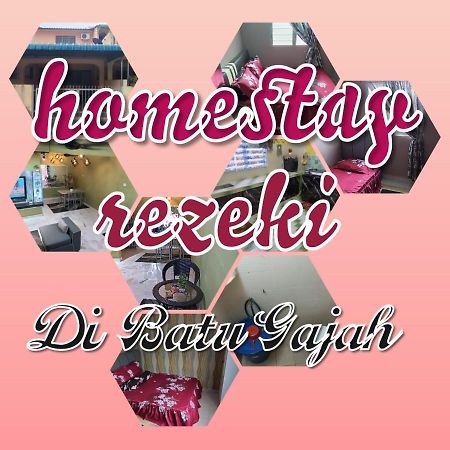 Homestay Rezeki Бату Гаджах Экстерьер фото